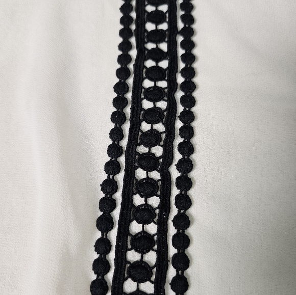 Lane Bryant Black and White Embroidered Sheer Bohemian Blouse Plus Size 26/28 - Picture 13 of 16